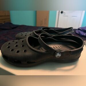 Crocs size 8 black
